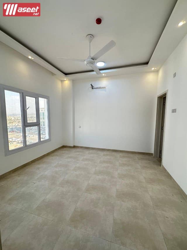 Apartment for rent in Al Qurum 140m