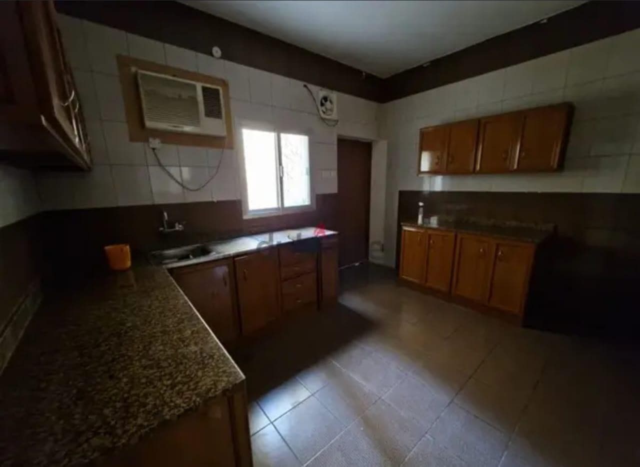 Apartment for rent in Al Khuwair 0