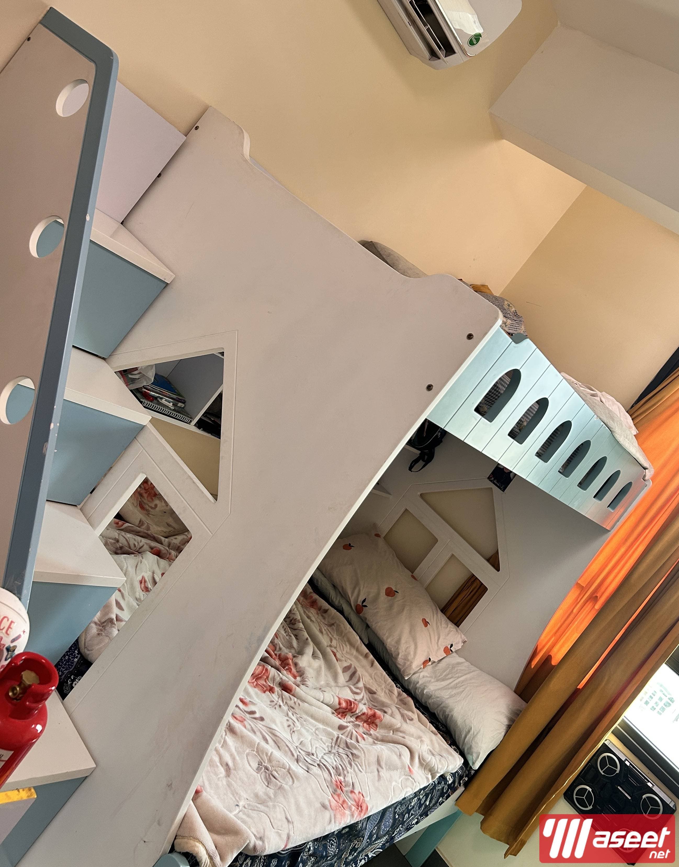 A two-storey bed with two medical mattresses for urgent sale 6