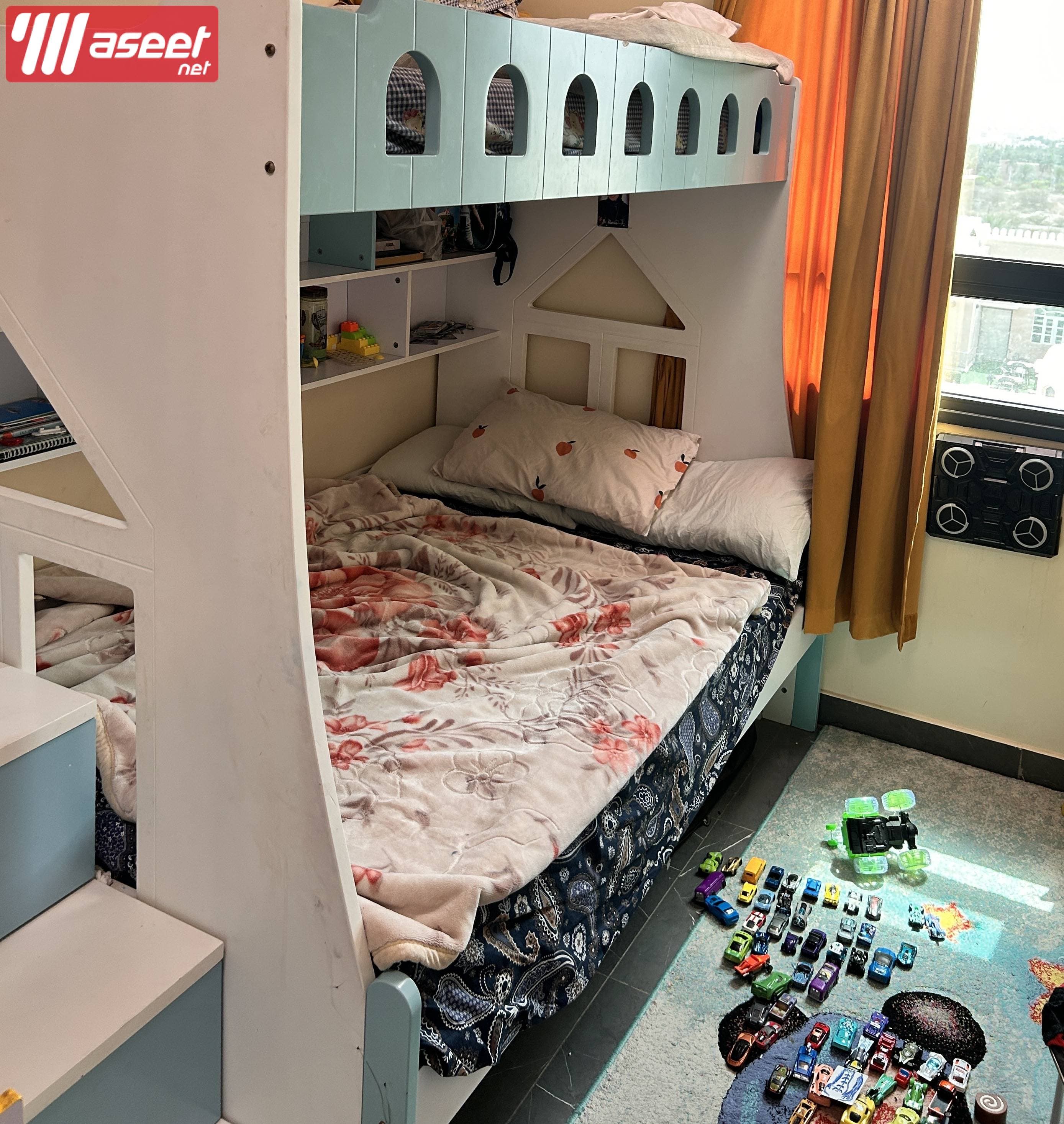 A two-storey bed with two medical mattresses for urgent sale 7